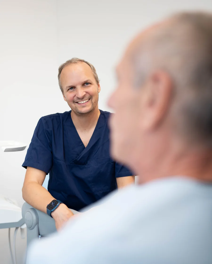 Dr. Michael Hansen, Fachzahnarzt für Oralchirurgie